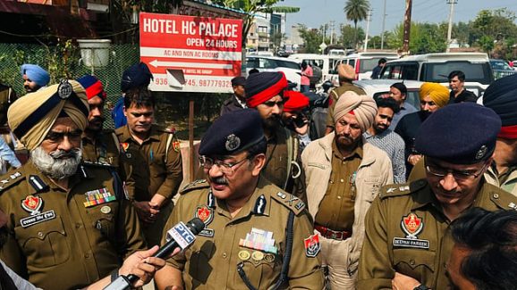 Punjab Police Busts Cross-Border Drug Smuggling Ring, Seizes Weapons and Drugs