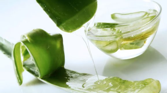 Mix THIS Secret Ingredient in Oil For Beautiful and Healthy Hair