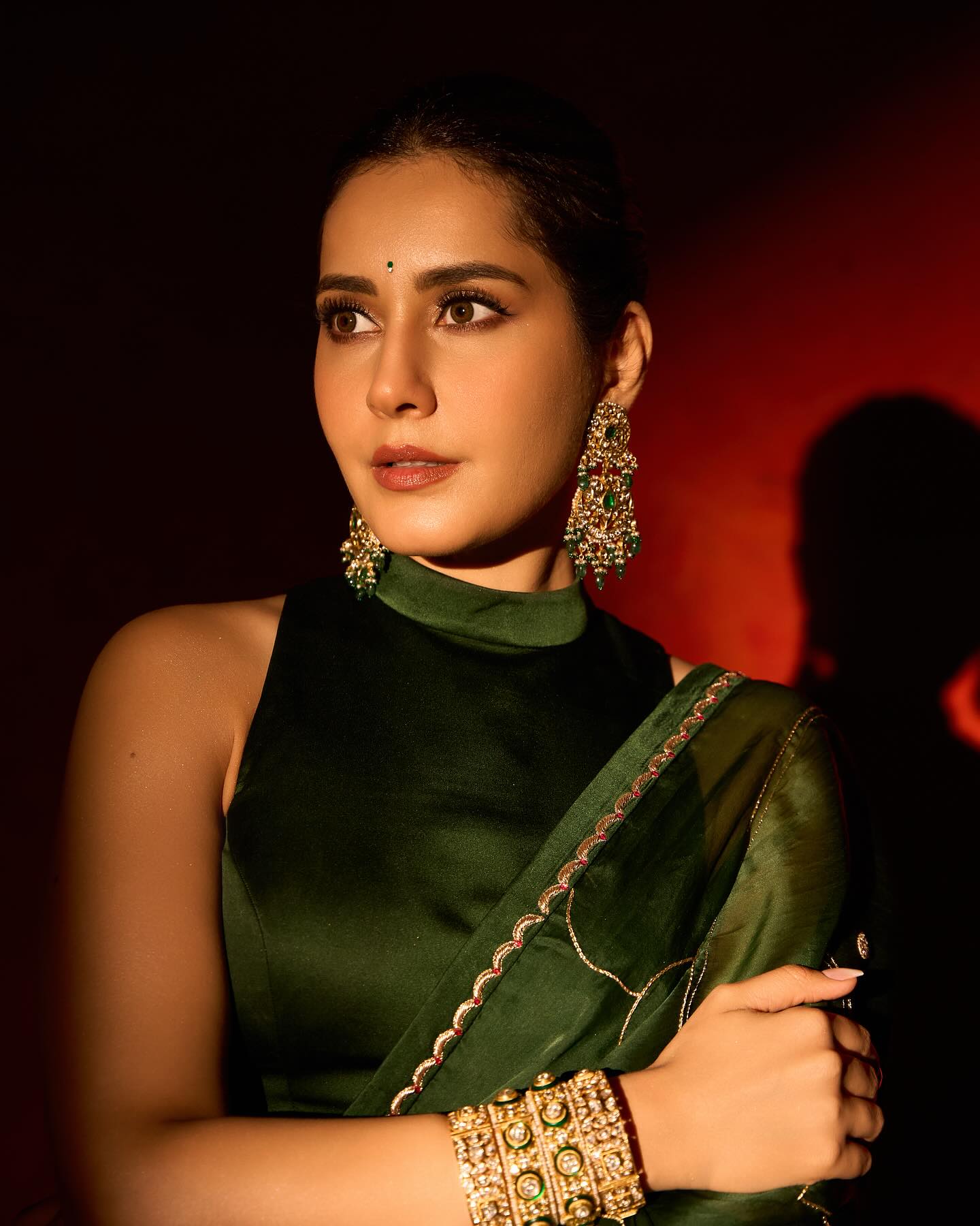 Raashi Khanna Photogallery