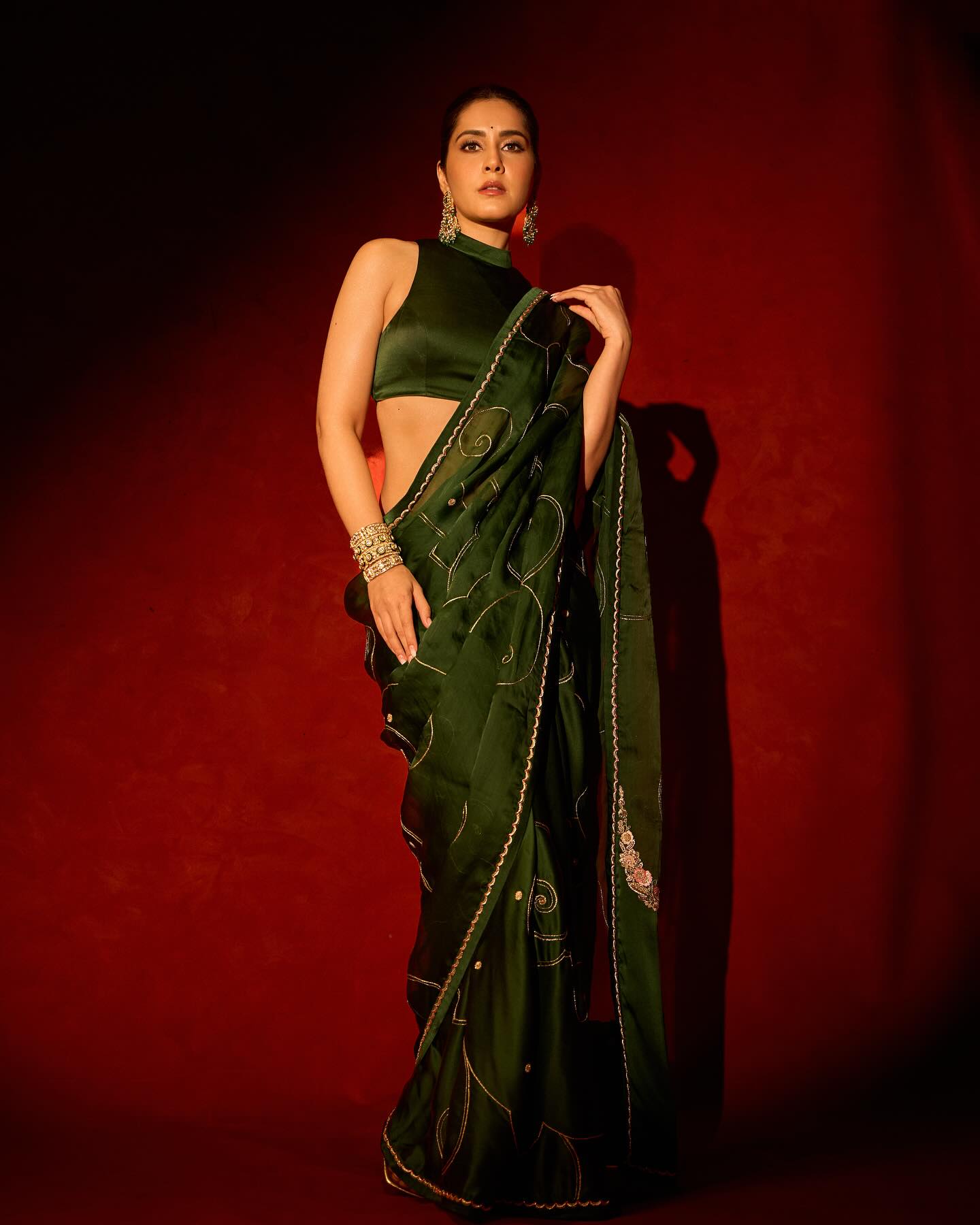 Raashi Khanna Photogallery