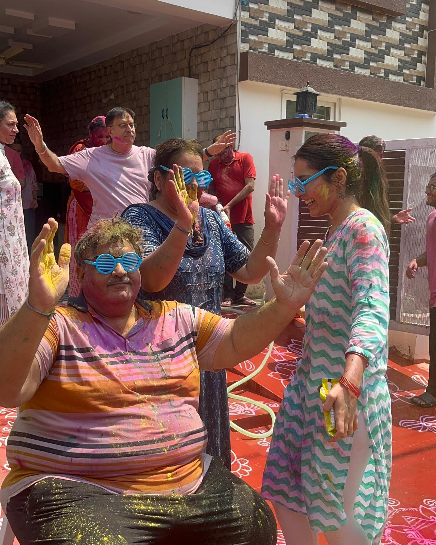 Raashi Khanna’s Holi Moments: A Vibrant Celebration with Family