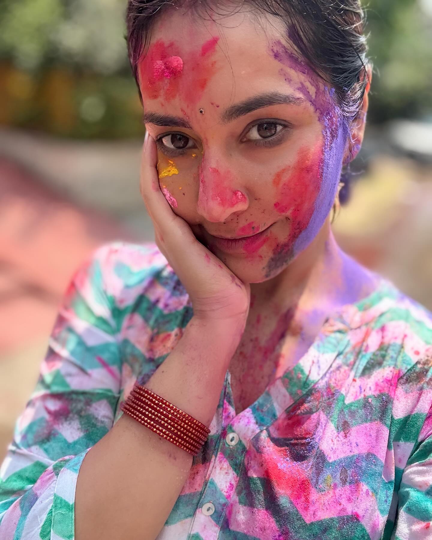 Raashi Khanna’s Holi Moments: A Vibrant Celebration with Family