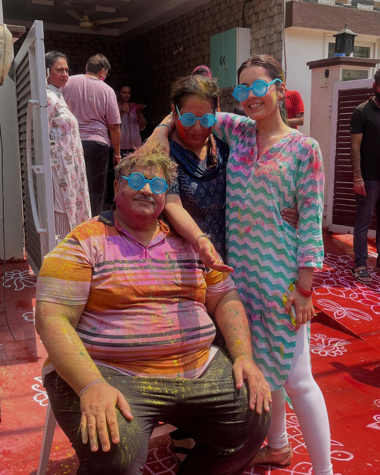 Raashi Khanna’s Holi Moments: A Vibrant Celebration with Family