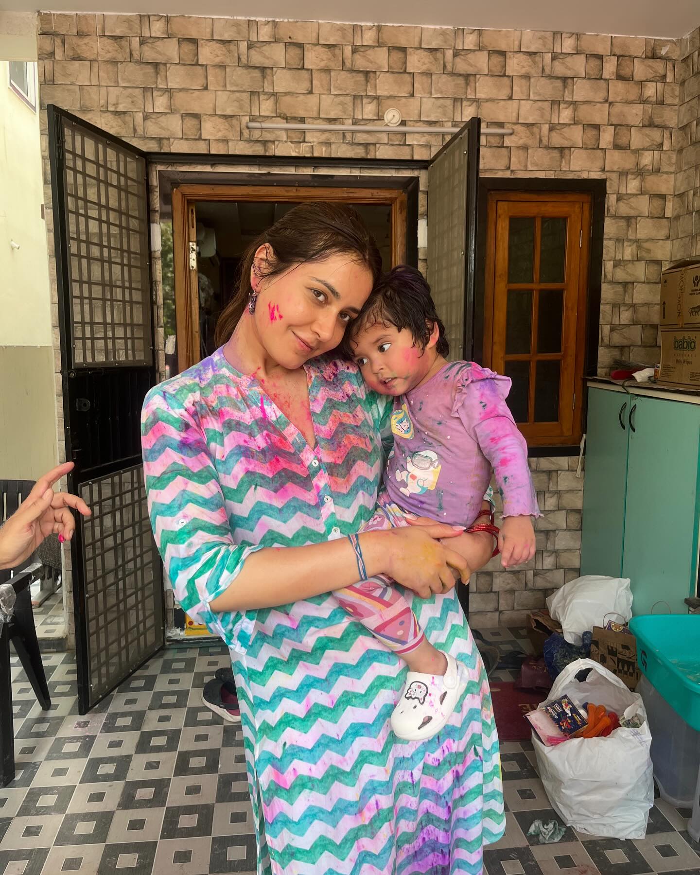 Raashi Khanna’s Holi Moments: A Vibrant Celebration with Family