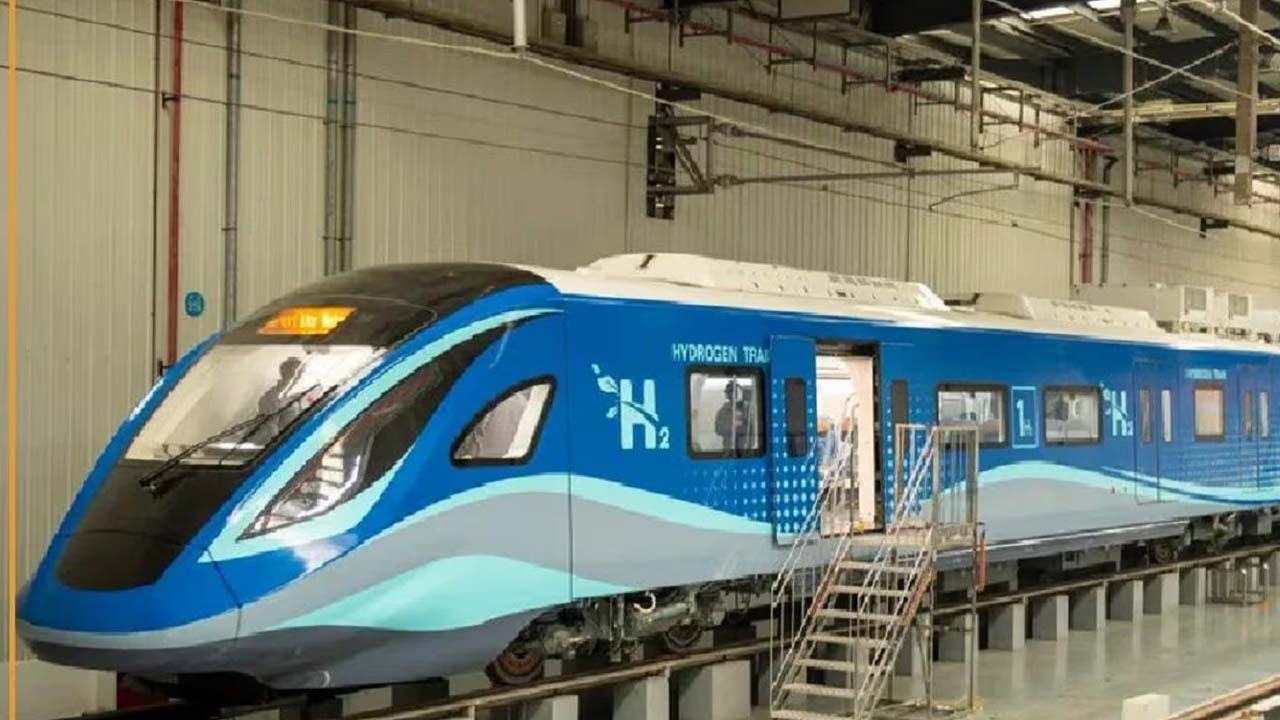 Longest, Powerful Hydrogen Train Launch Date Revealed In India