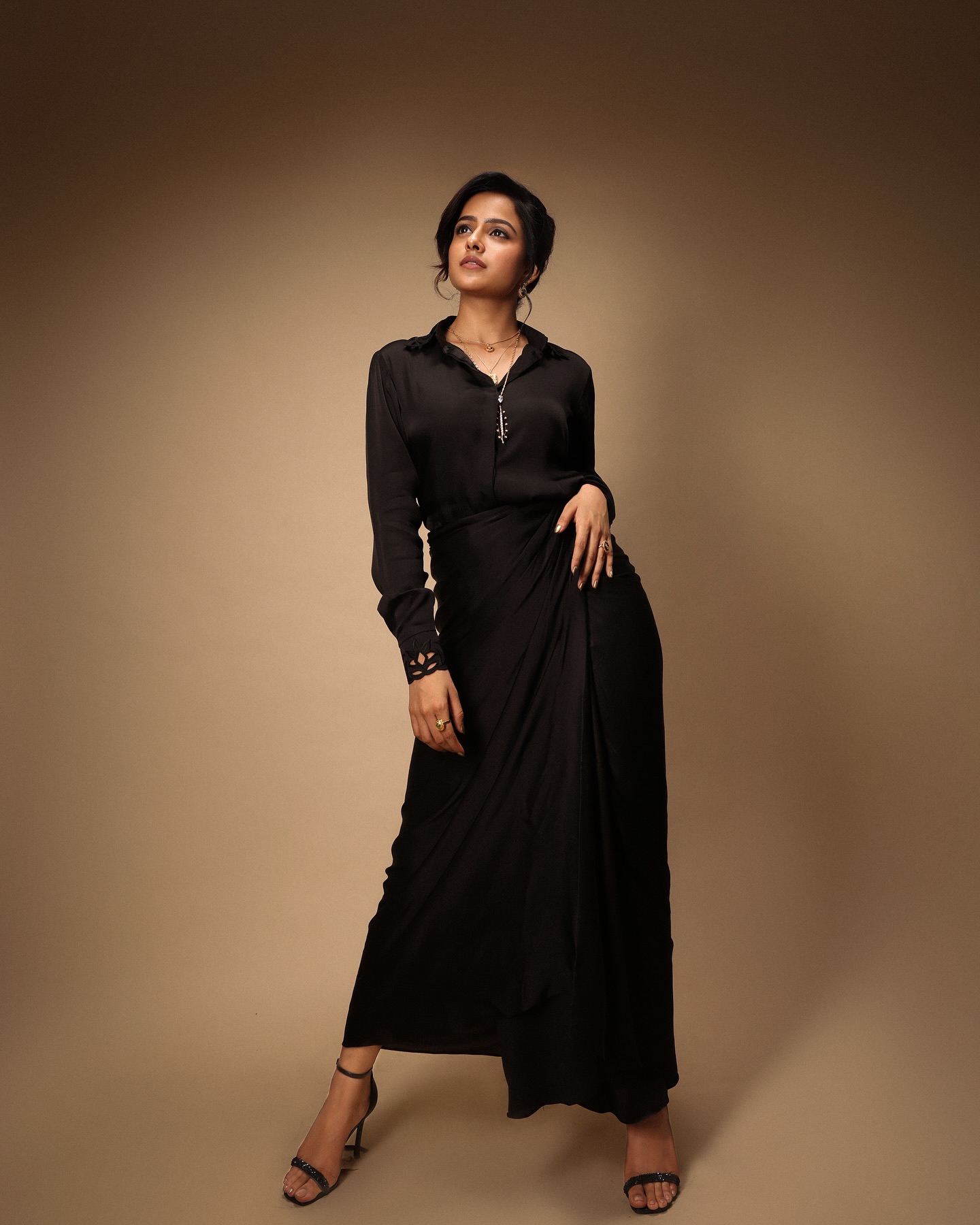 Vaishnavi Chaitanya Rocks Black Like a True Fashionista