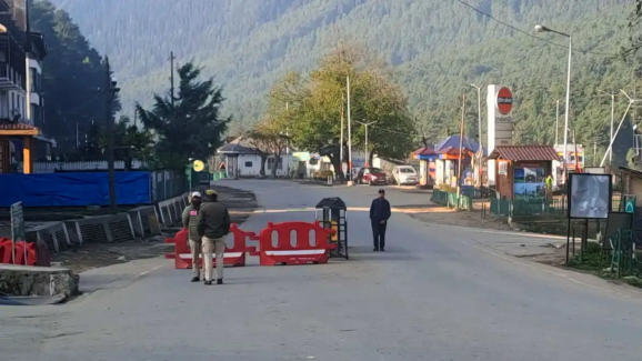 Kashmir Tourism in Crisis After Deadly Pahalgam Terror Attack