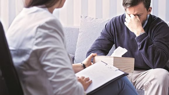 US Immigration Staff Told to Retire or Risk Layoffs