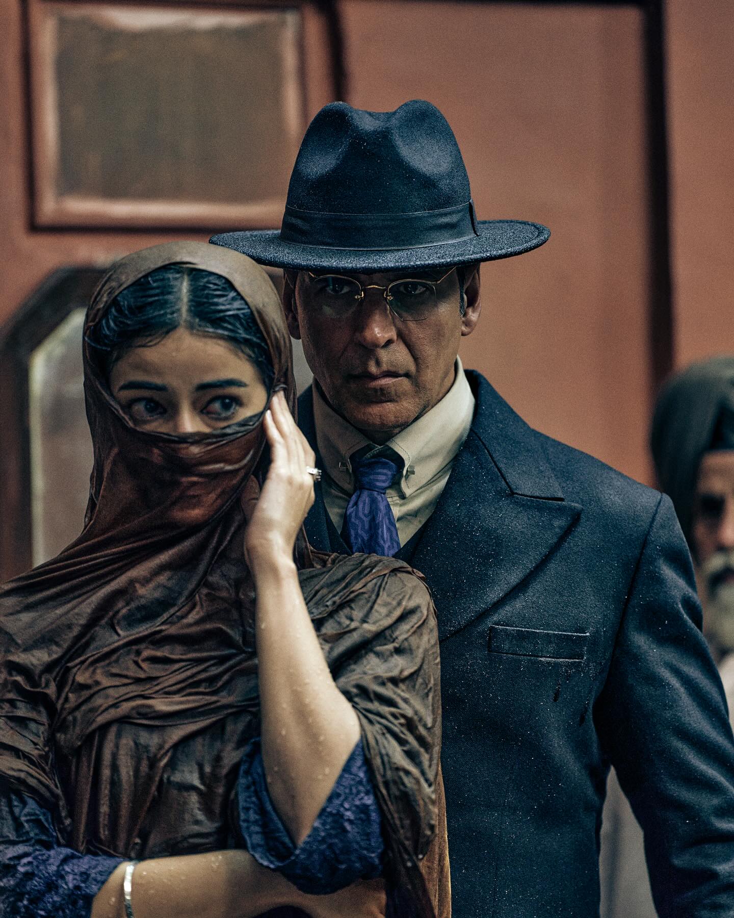 Ananya Panday’s BTS Moments with Akshay Kumar Go Viral