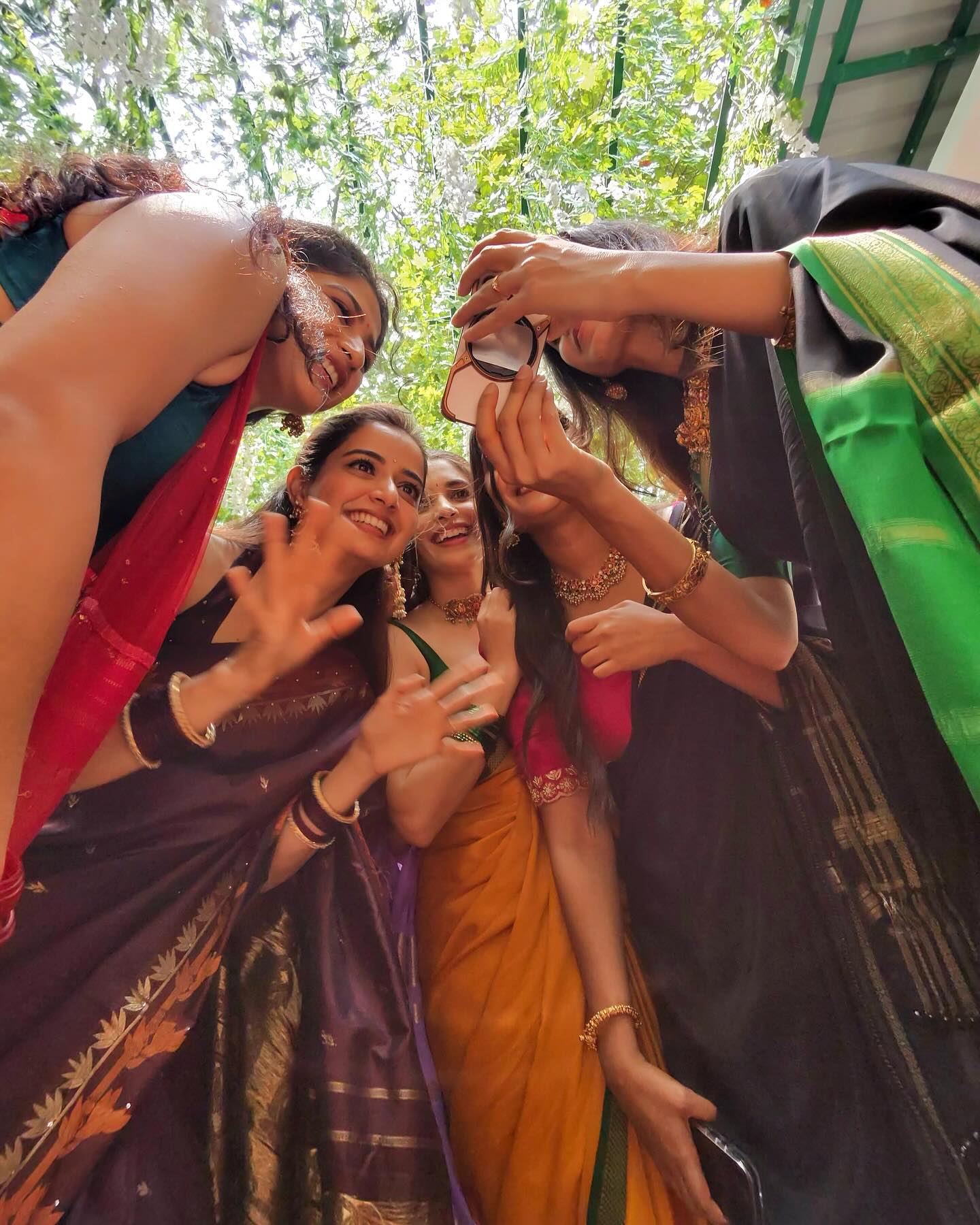Ashika Ranganath’s Saree Look: Tradition Meets Glamour