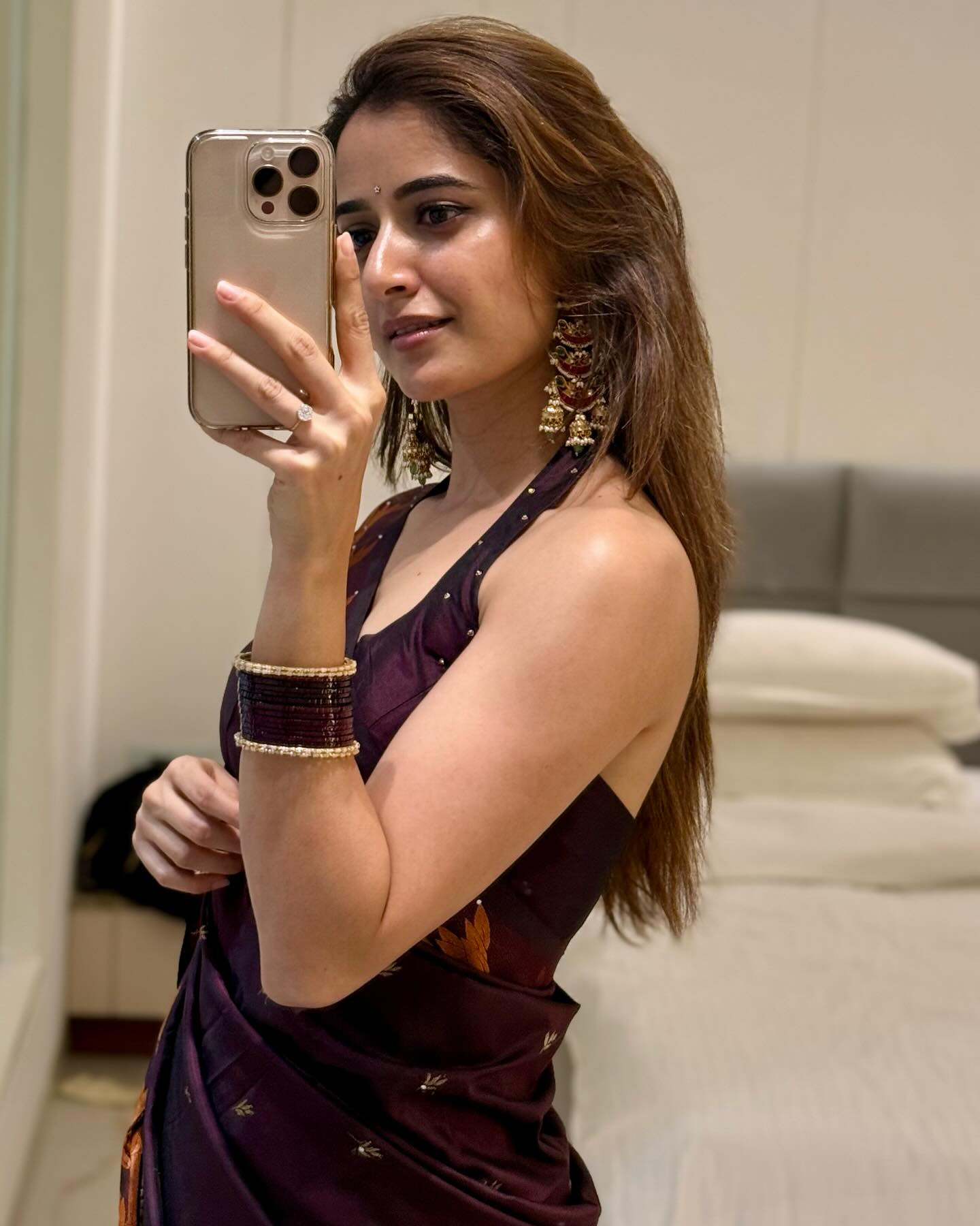 Ashika Ranganath’s Saree Look: Tradition Meets Glamour