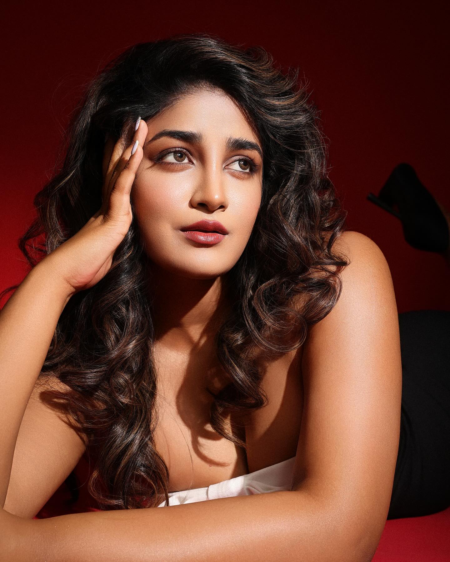 Dimple Hayathi’s HOT Look Sets Hearts Racing Online