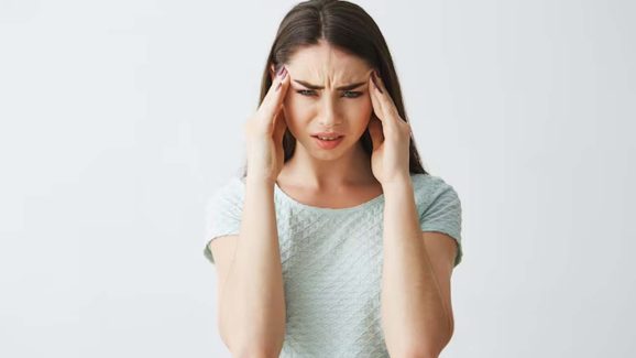 Health Guide: 5 Home Remedies To Cure Headaches Naturally
