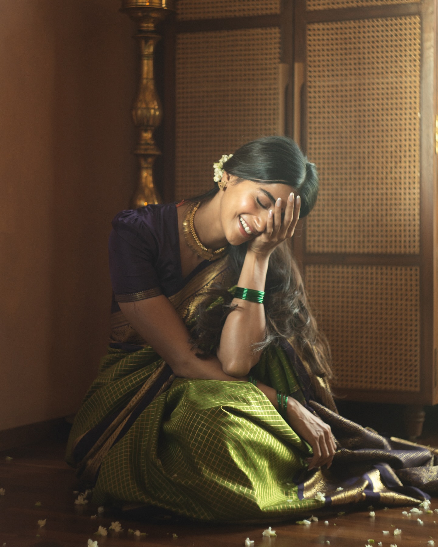 Pooja Hegde Slays Traditional Retro Look For Promotions