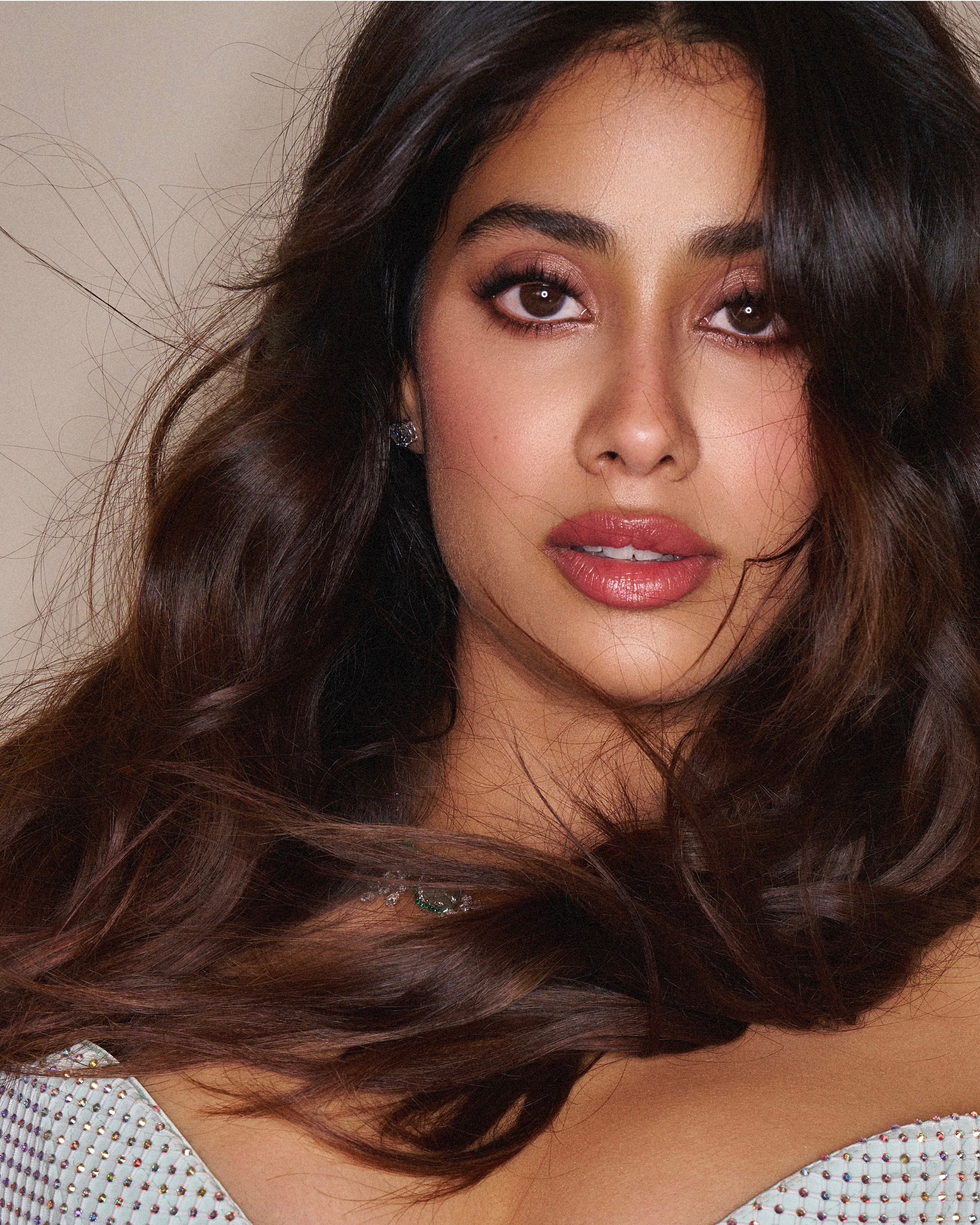 Janhvi Kapoor Dazzles in Satin Silver-Sea Green Turning Heads