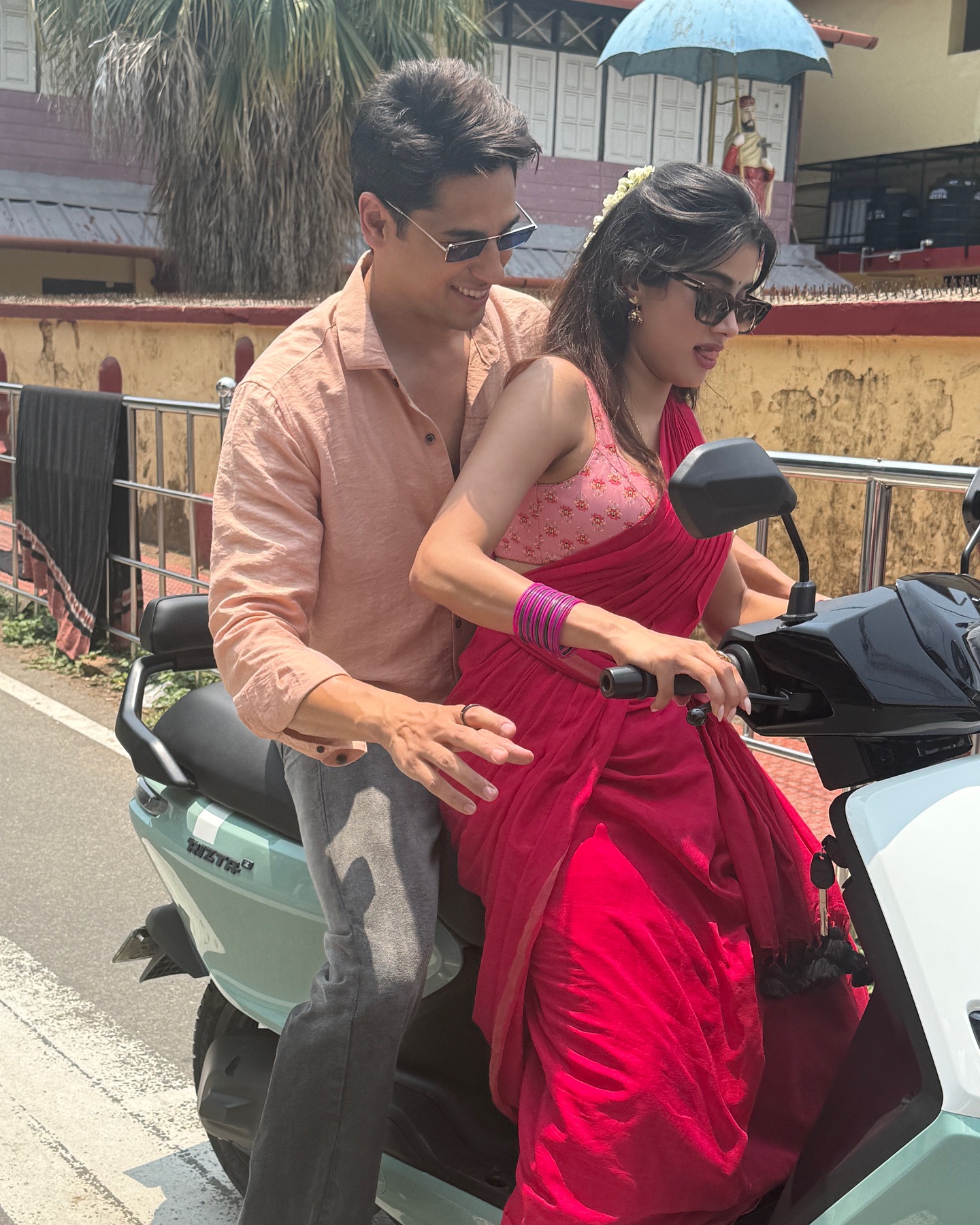 Janhvi Kapoor Photogalllery