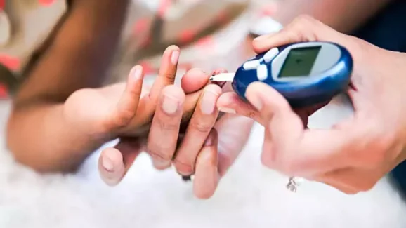 Control Diabetes Naturally: Best Tips and Diet for Blood Sugar Control