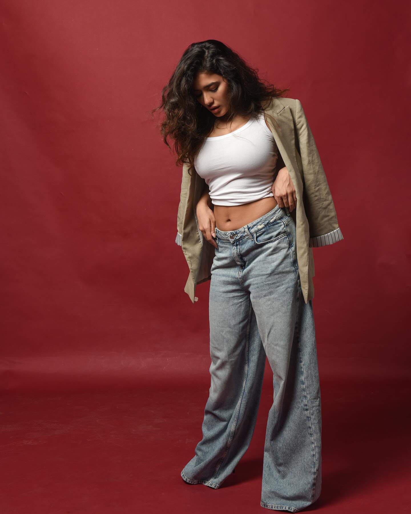 Ketika Sharma Turns Up the Heat with Stunning New Photos