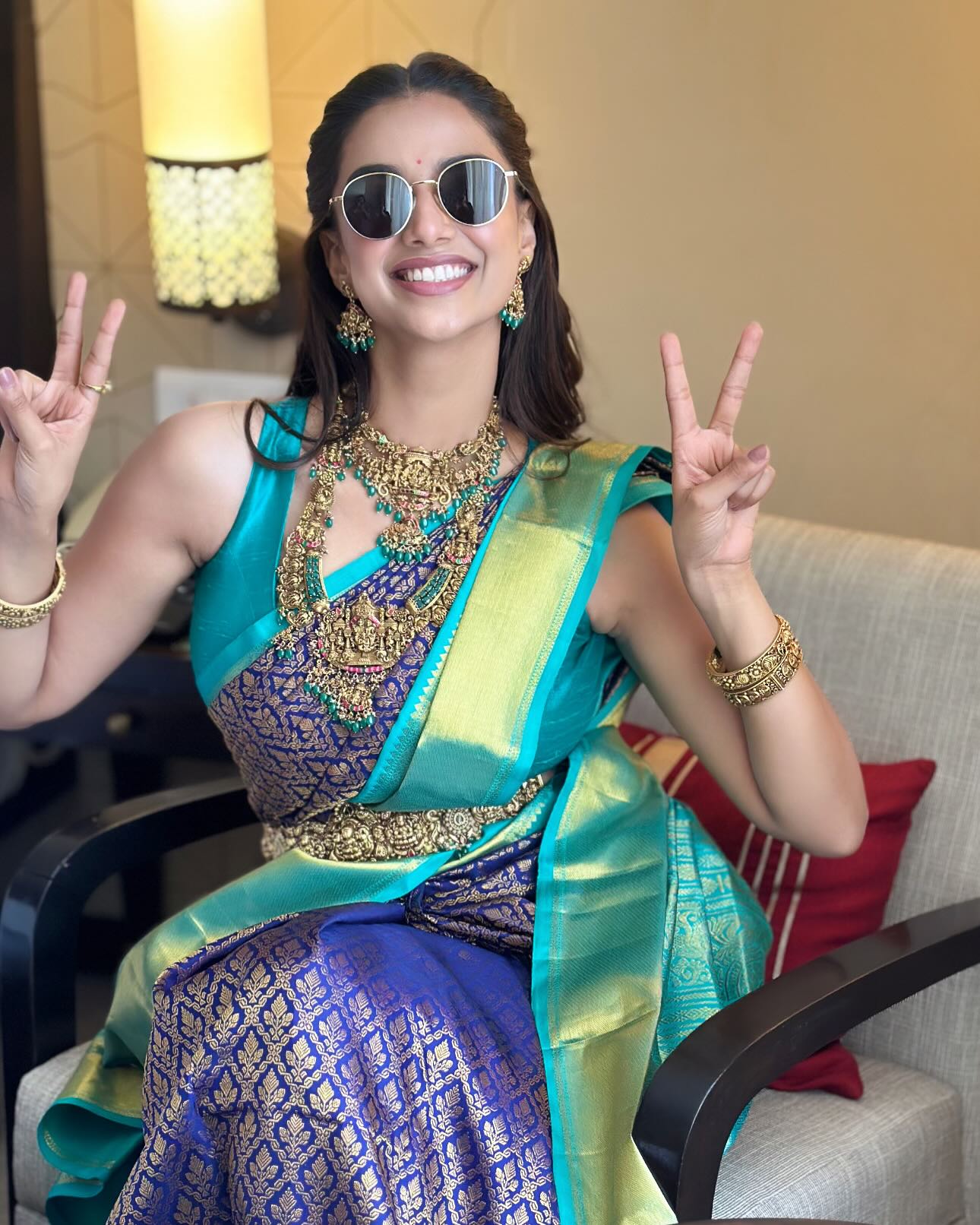 Meenakshi Chaudhary Looks Sassy Flaunting Traditional Saree