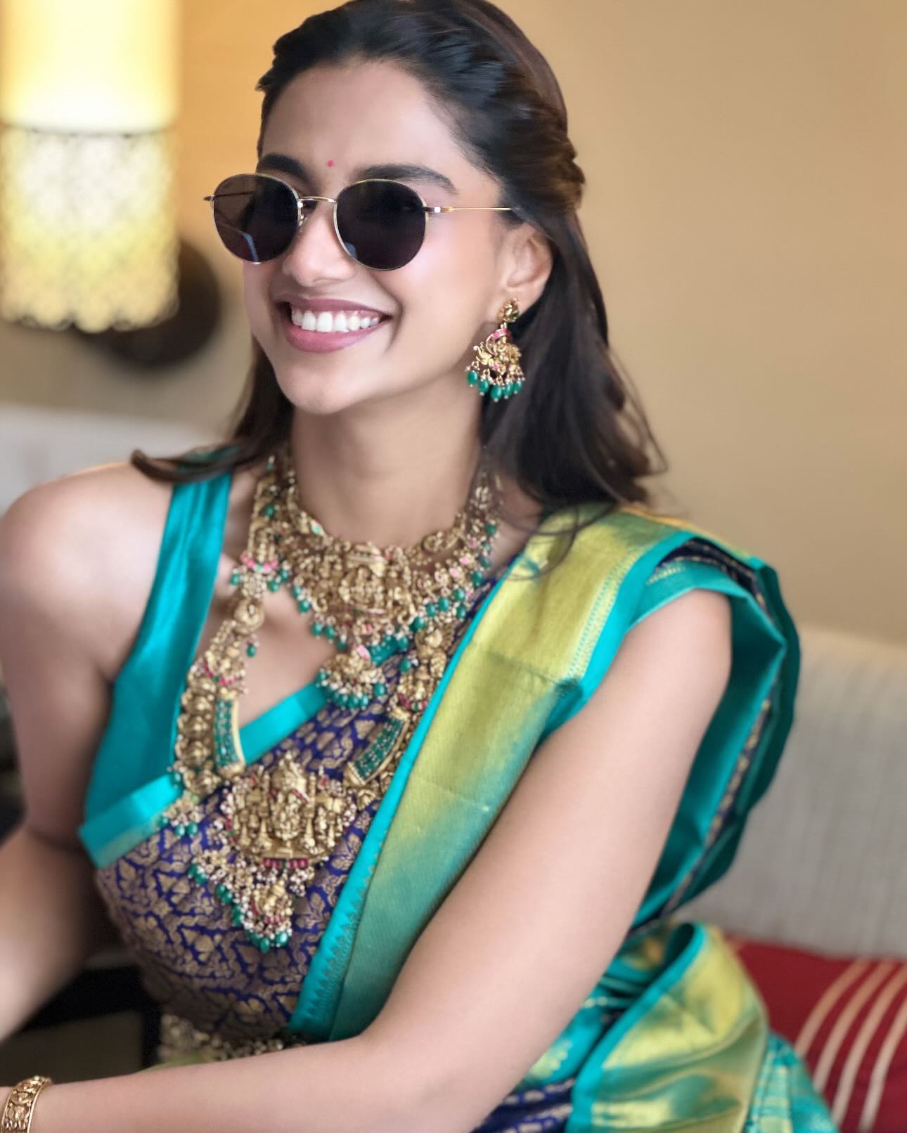 Meenakshi Chaudhary Looks Sassy Flaunting Traditional Saree