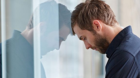 4 Situations Where Men Feel More Nervous Than Women