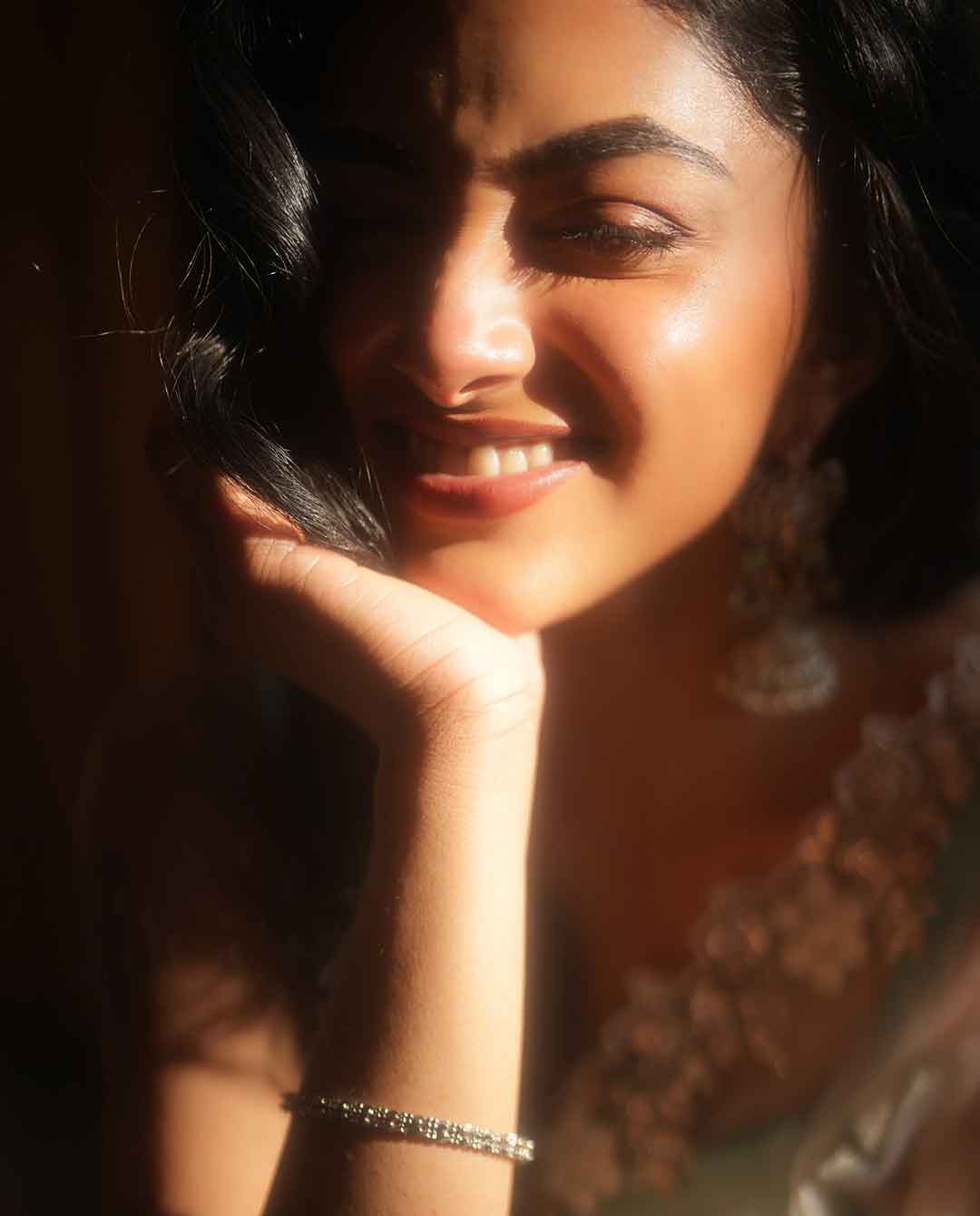 Kannappa Beauty Preity Mukhundhan Wins Hearts In Saree