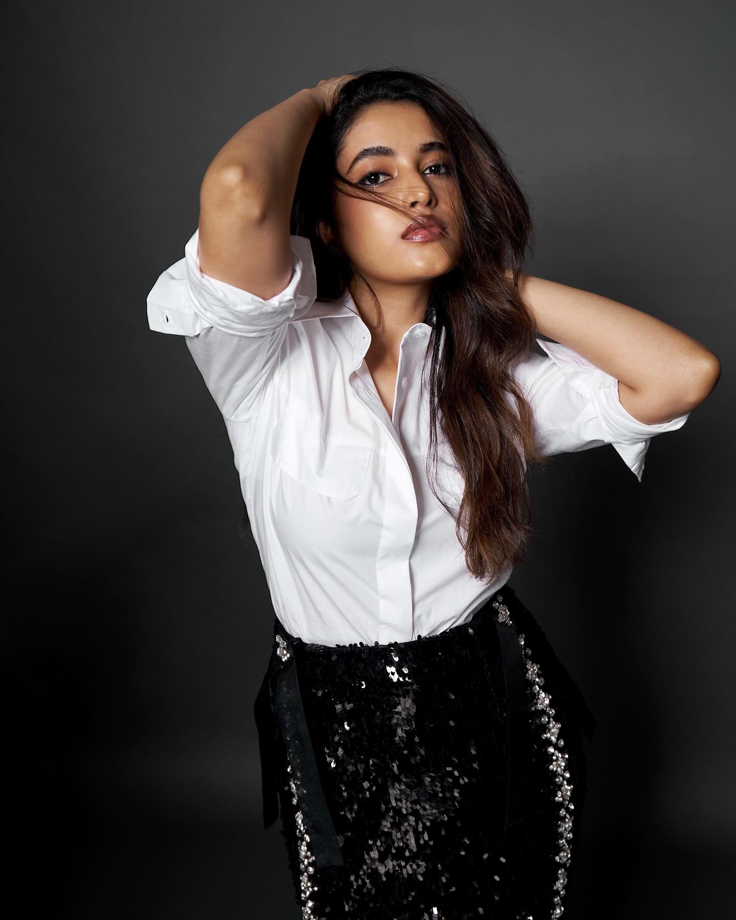 Priyanka Mohan’s Hot Monochrome Look is Absolute Showstopper
