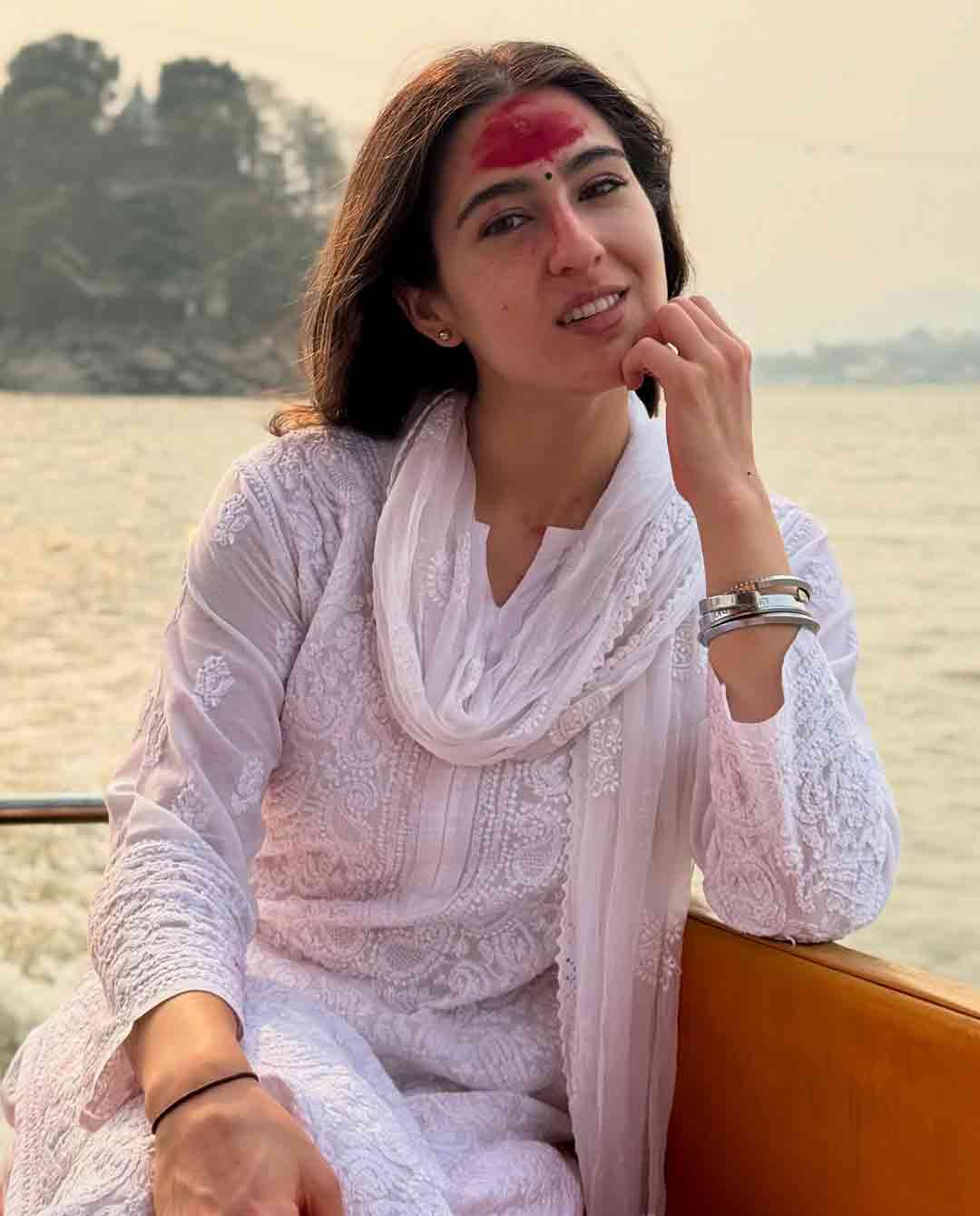 Sara Ali Khan’s Spiritual Getaway with Special Someone Goes Viral