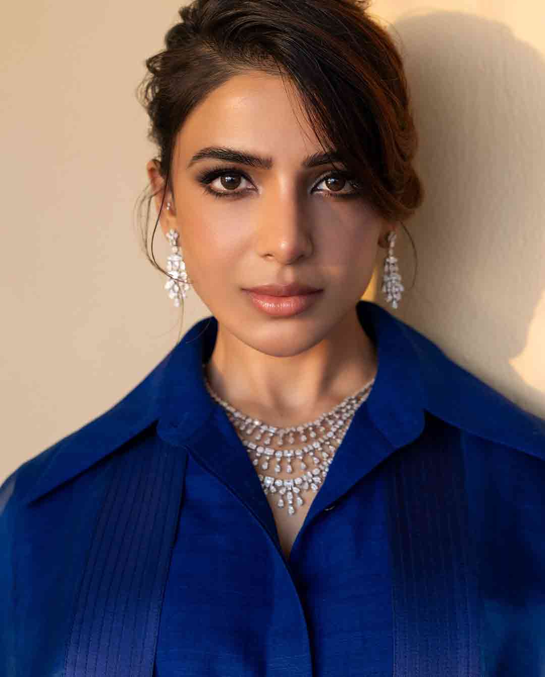 Samantha Exudes Cute Boss Lady Vibes In Royal Blue Outfit
