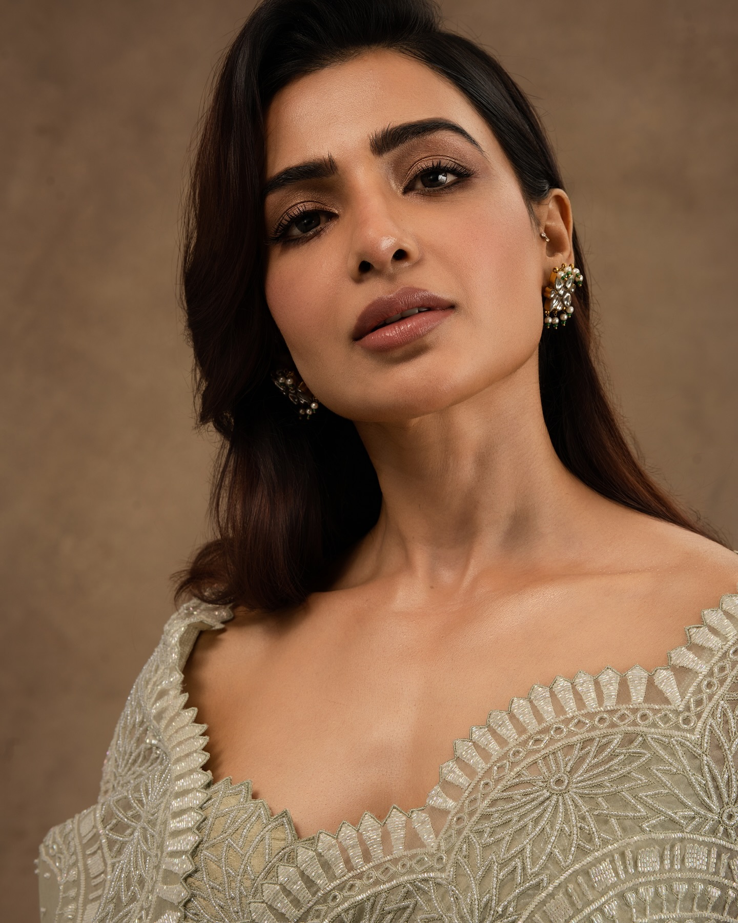 Samantha Looks Drop-Dead Gorgeous in Her Saree