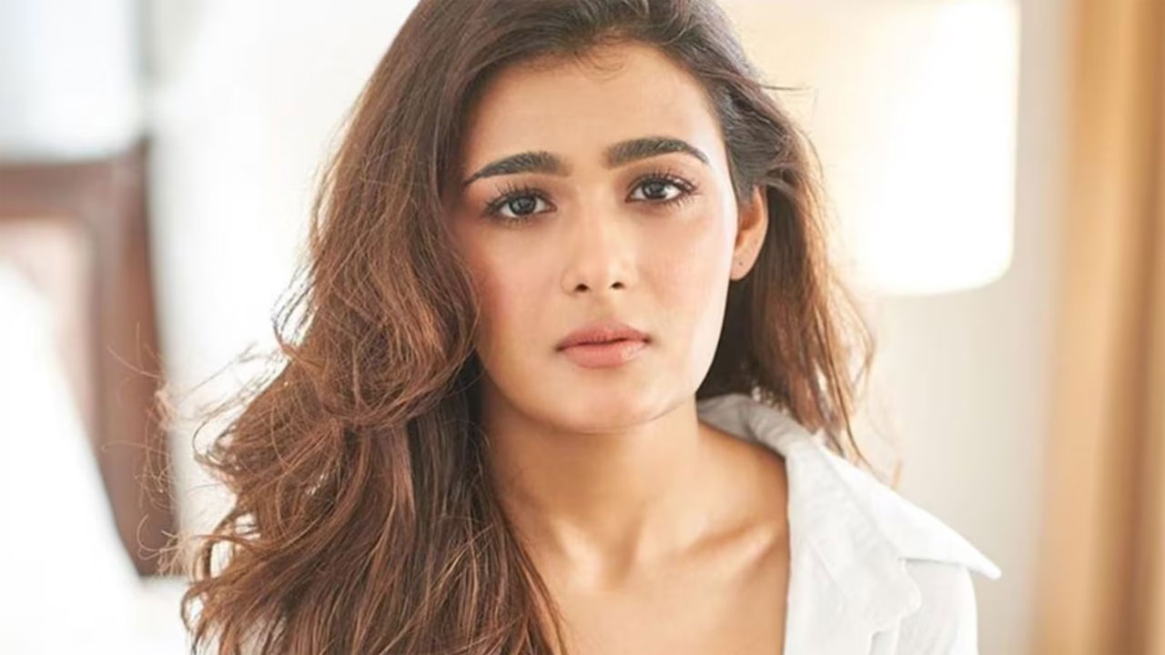 Shalini Pandey Wants to Work with This Hero at Least for a Day