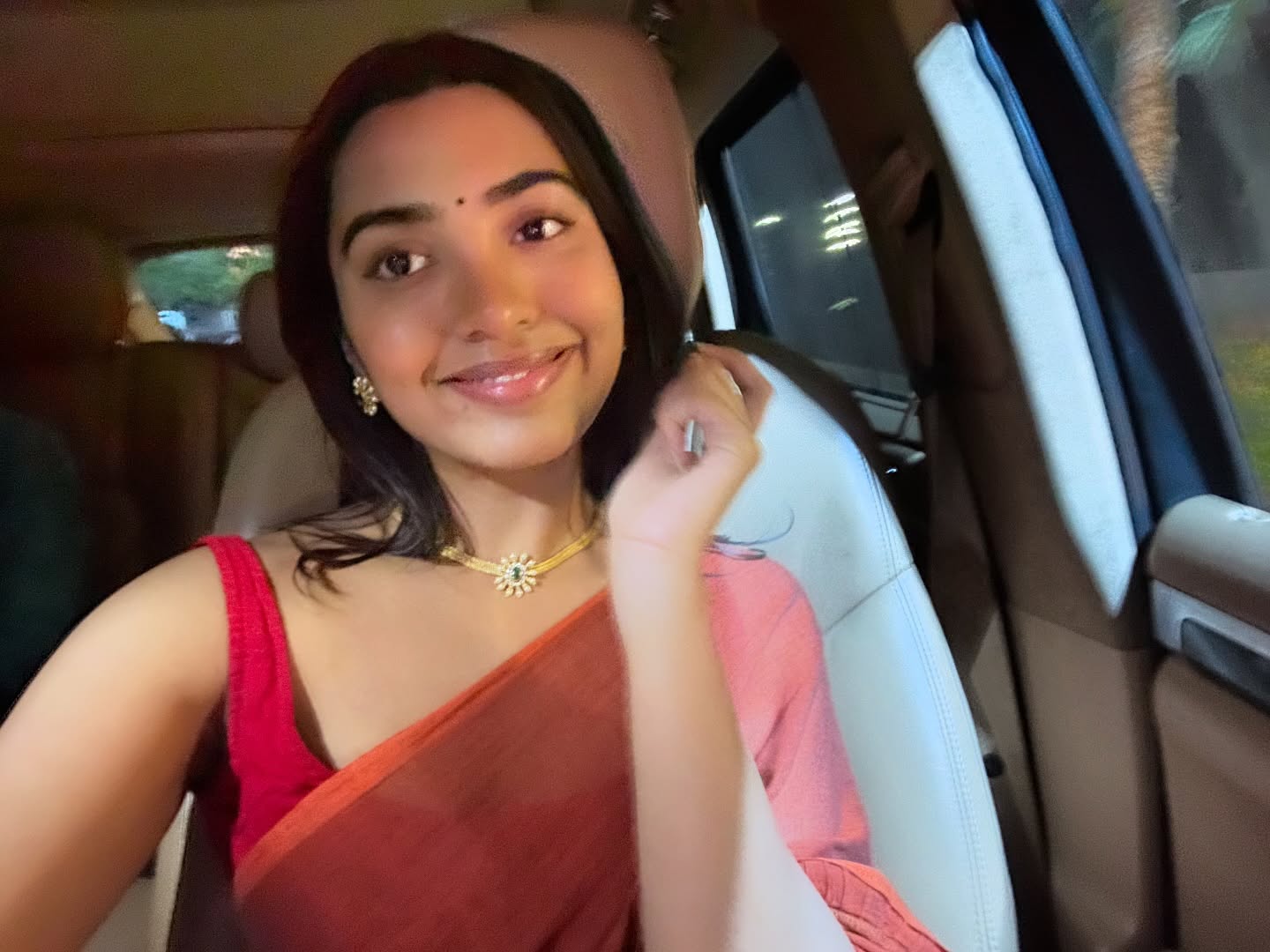 Shivathmika Rajashekar's Selfie Dump In Saree Is Unmissable