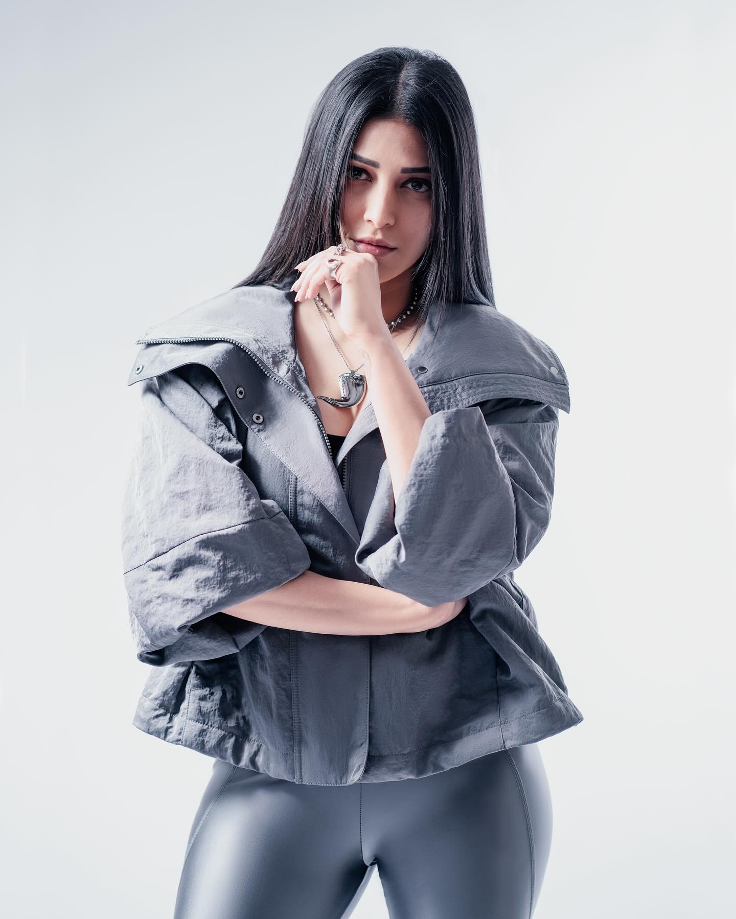 Shruti Haasan Emotes Extraterrestrial Love In Style