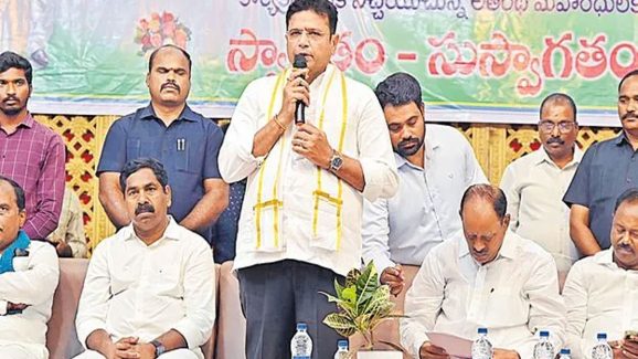 IT Minister Sridhar Babu Exposes BRS Leaders’ Double Standards