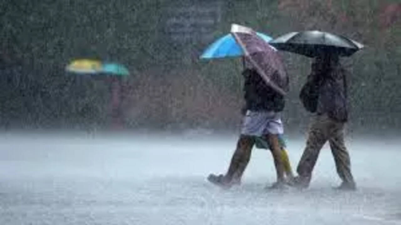 Unseasonal Summer Rains Disrupt Life in Telangana and Andhra Pradesh