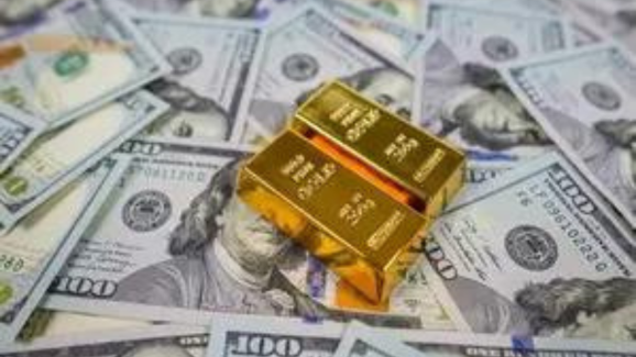 RBI Reports $4.9 Billion Drop in India Forex Reserves