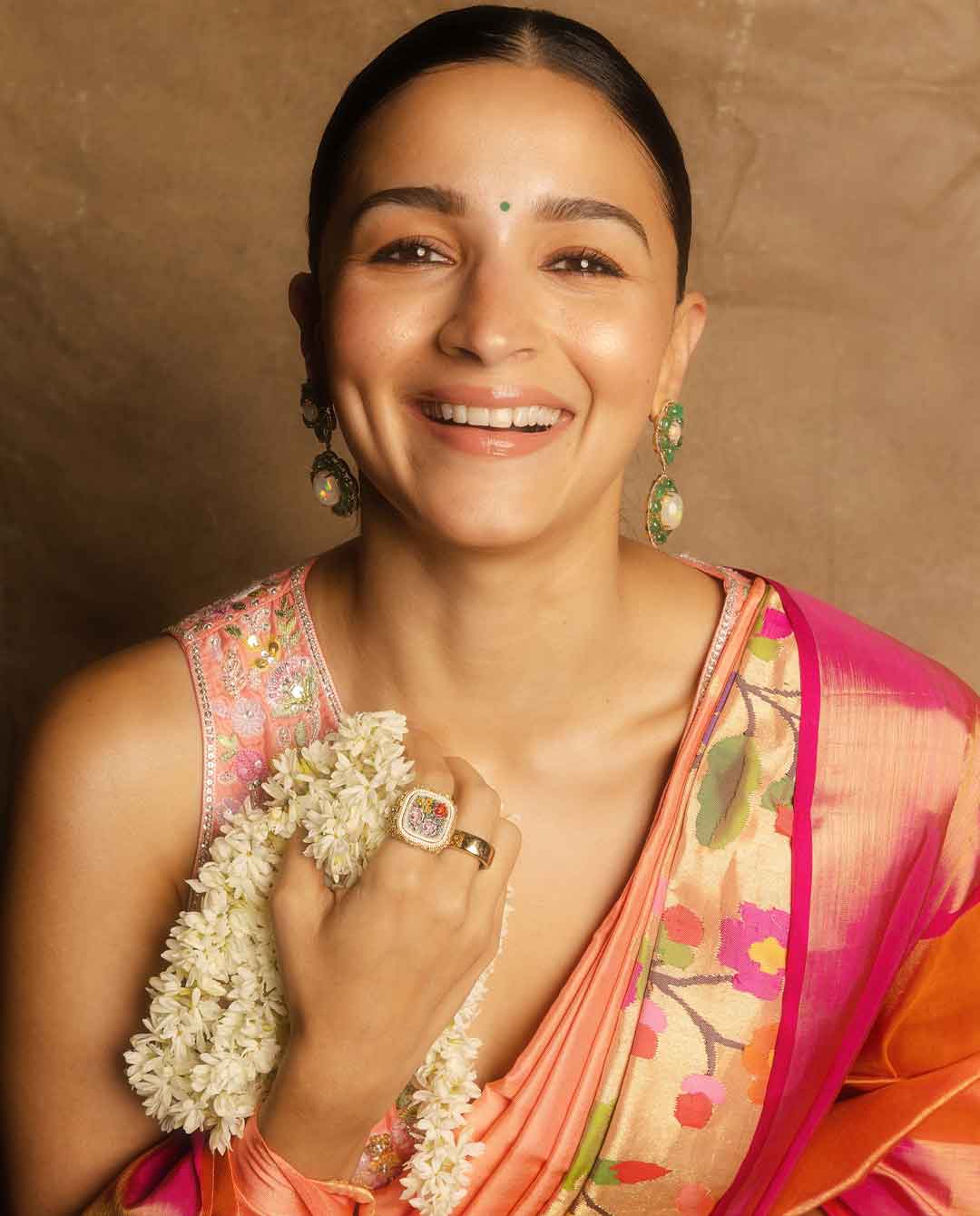 Alia Bhatt Slay Drapes Of Saree At WAVES 2025