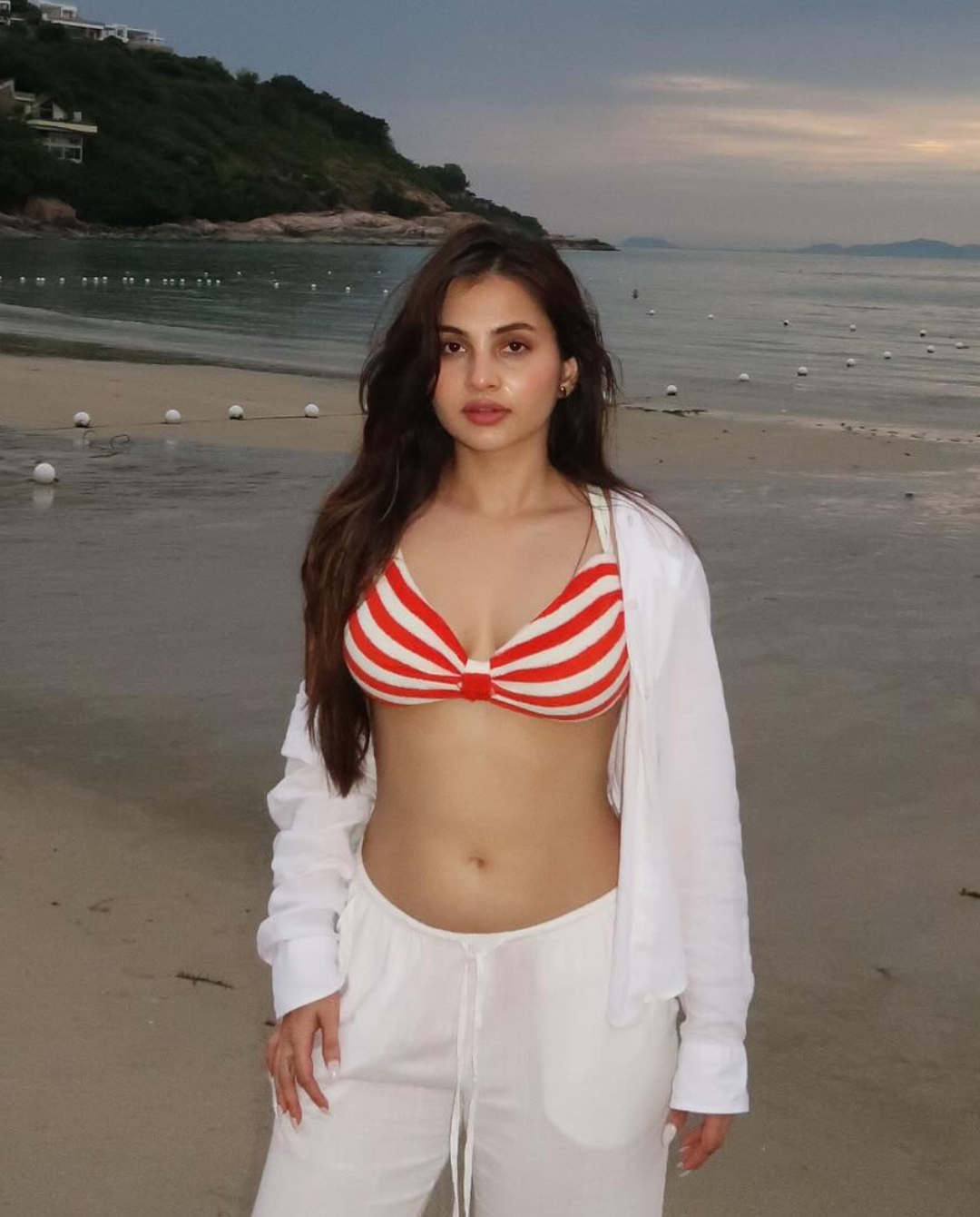 Vishwambara Actress Ramya Pasupuleti slays the Bikni look