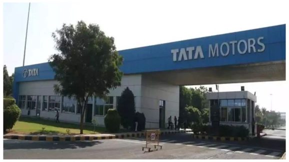 Tata Motors Q4 Results: Profit Declines, Revenue Slightly Increases