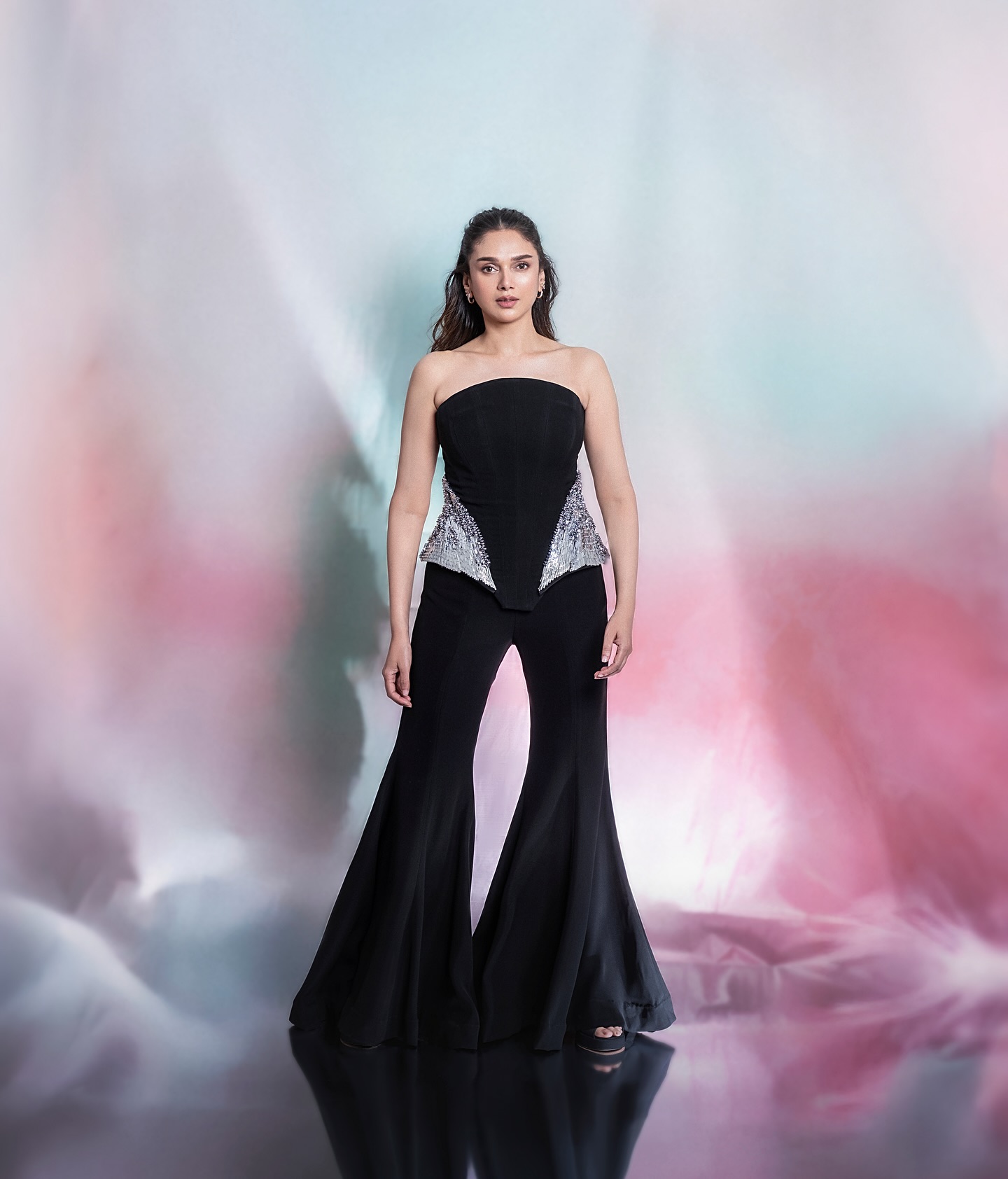 Aditi Rao Hydari Looks Ethereal In Black Attending Waves Summit 2025