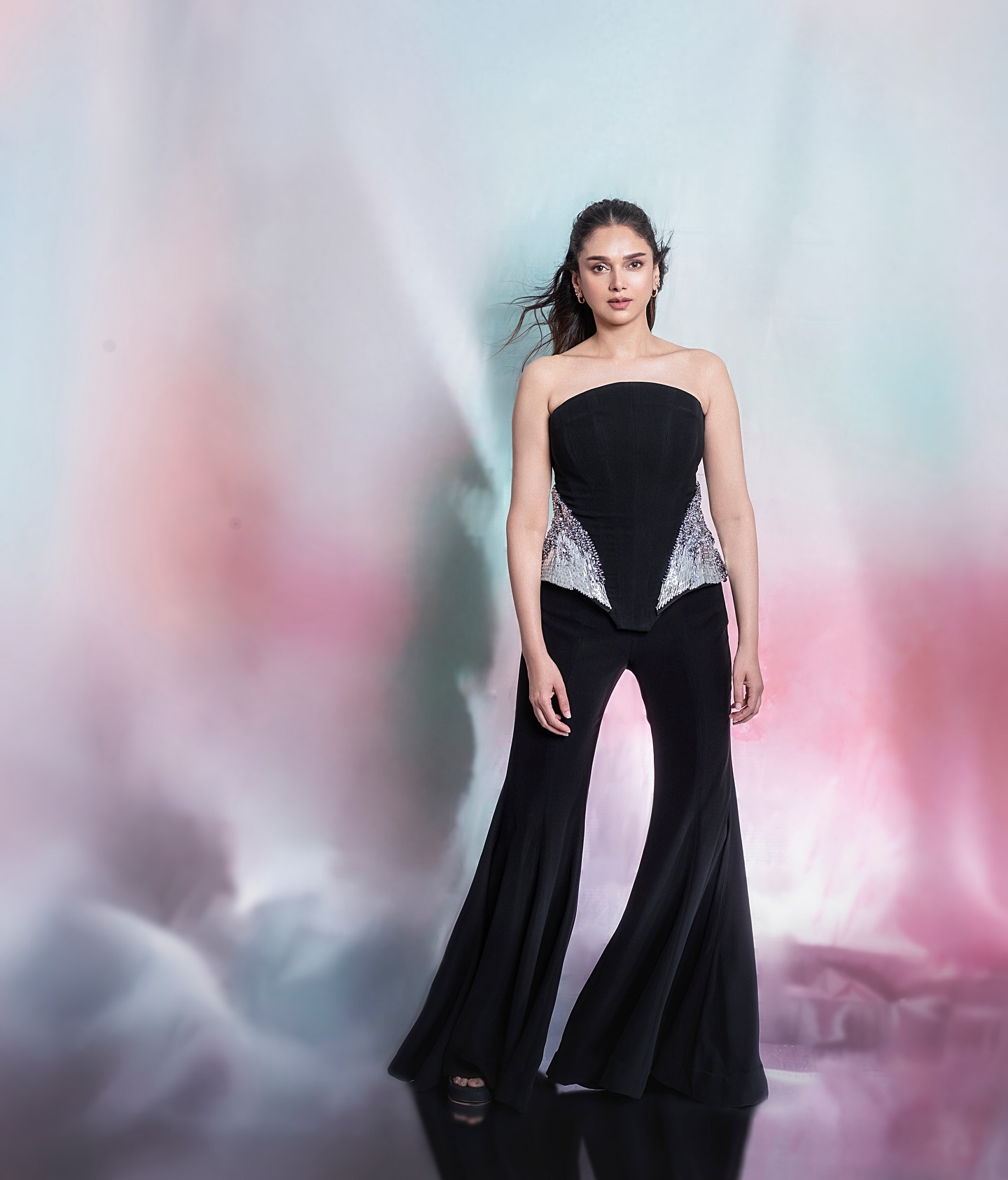 Aditi Rao Hydari Looks Ethereal In Black Attending Waves Summit 2025