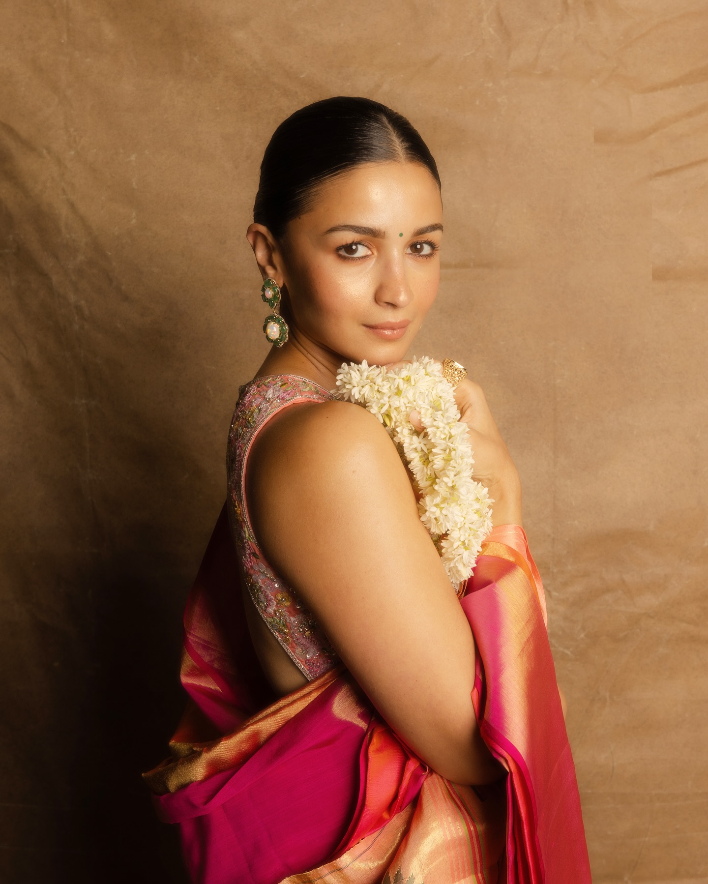 Alia Bhatt Slay Drapes Of Saree At WAVES 2025