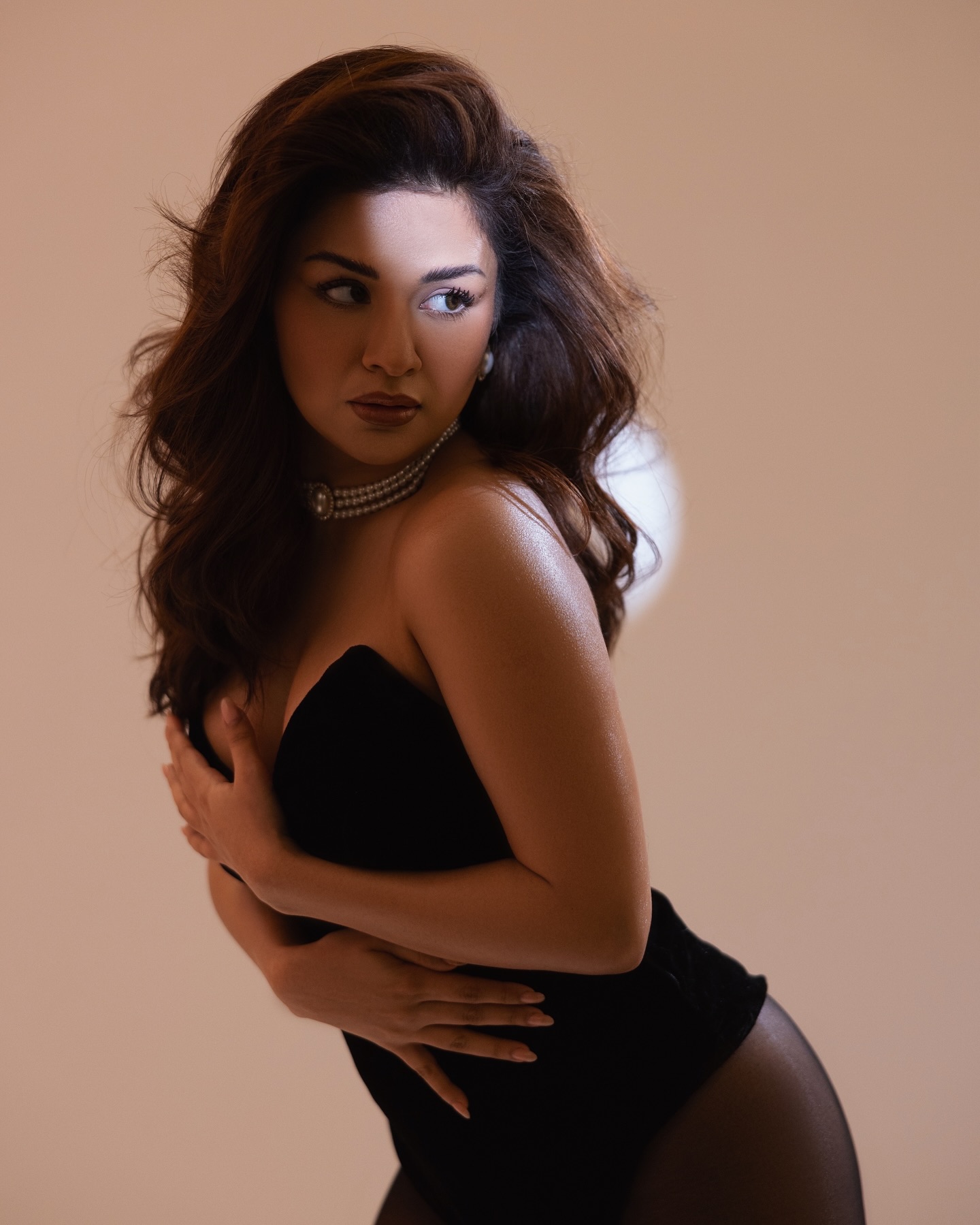 Avneet Kaur’s Jaw-Dropping Black Beauty Moment