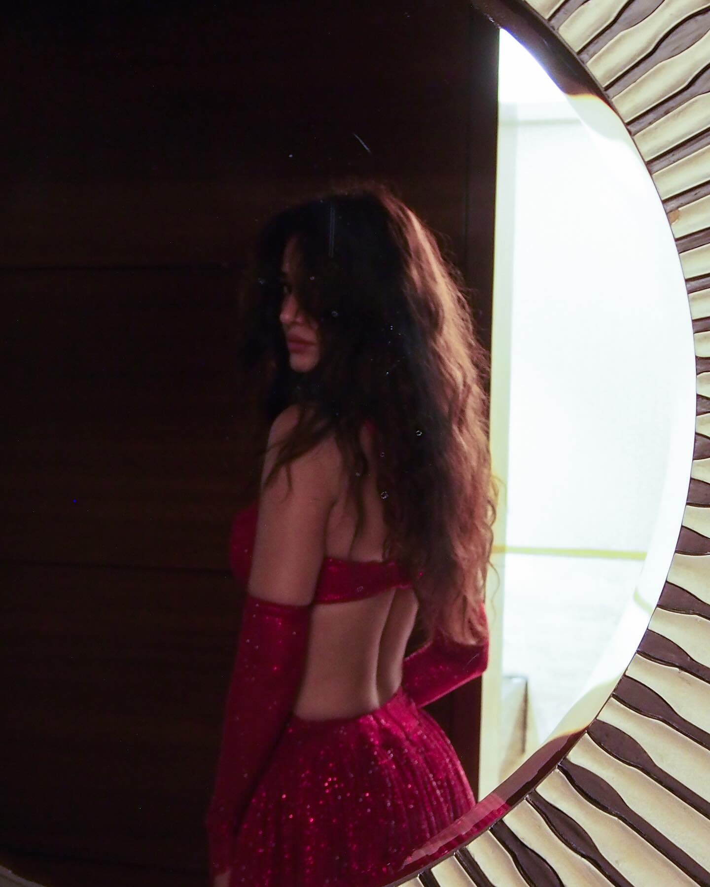 Disha Patani’s Bold Red Ensemble Steals Spotlight