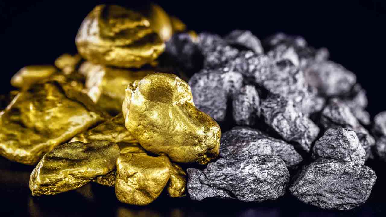 Gold vs Silver: Which precious metal is better investment?