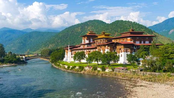 IRCTC 14 days Bharat Bhutan Mystic Mountain Tour: Travel Guide Key Highlights