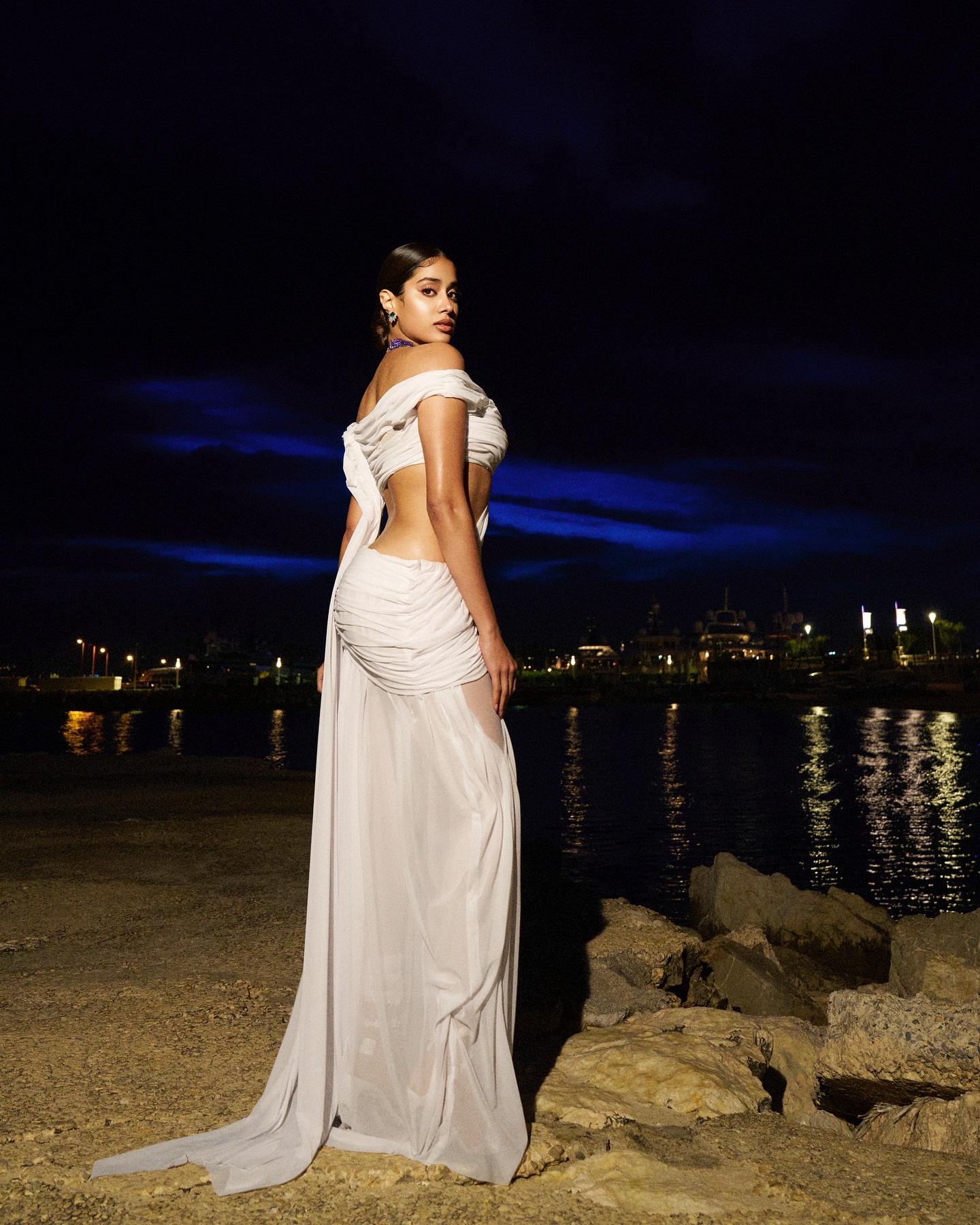 Janhvi Kapoor serves Devara Thangam vibes at Cannes 2025
