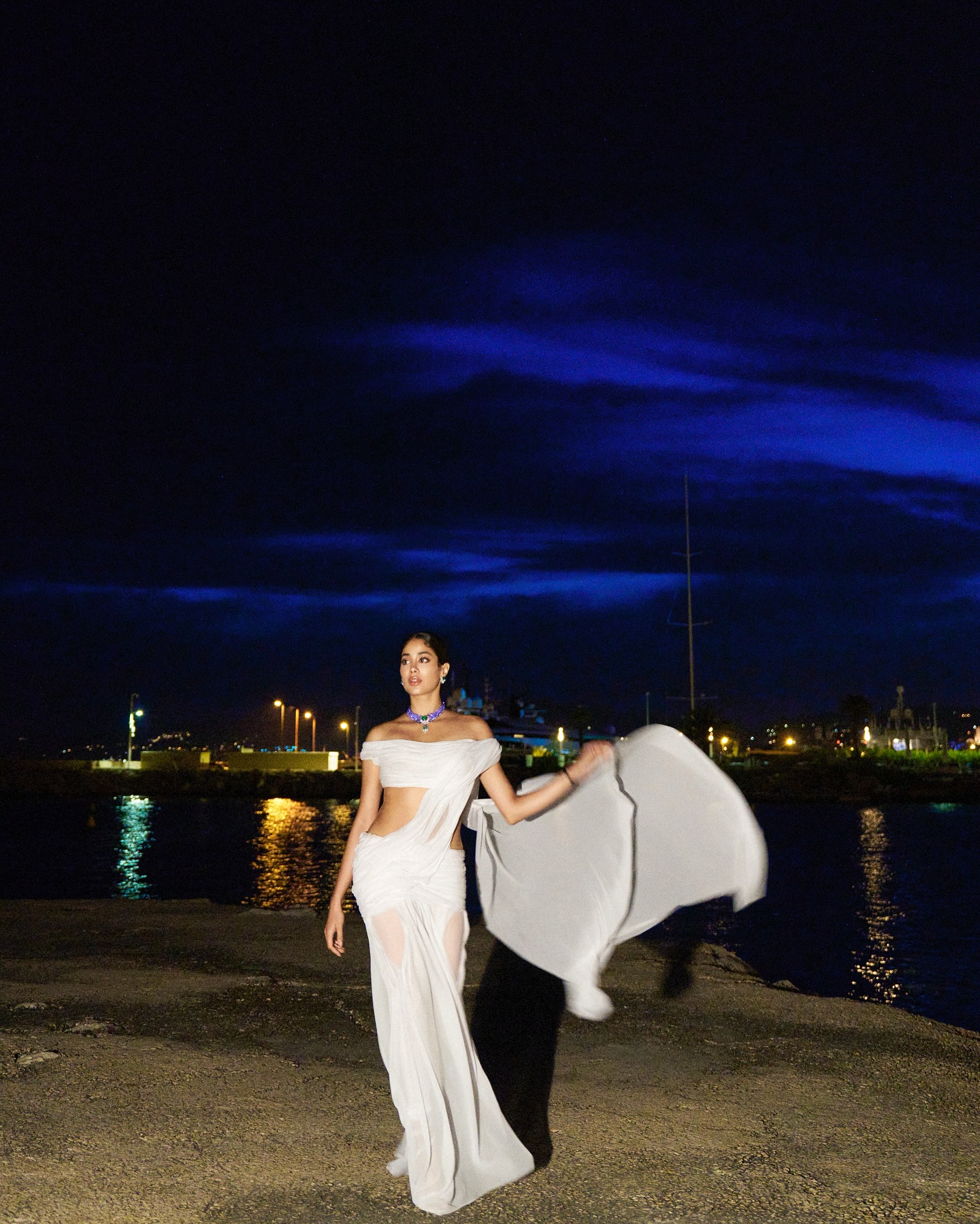 Janhvi Kapoor serves Devara Thangam vibes at Cannes 2025