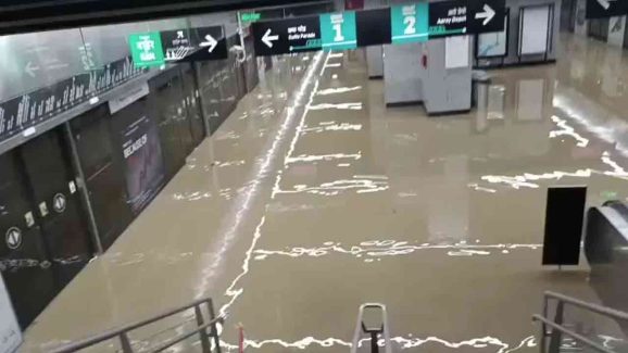 Mumbai Worli Underground Metro Station Flooded Amid Early Monsoon