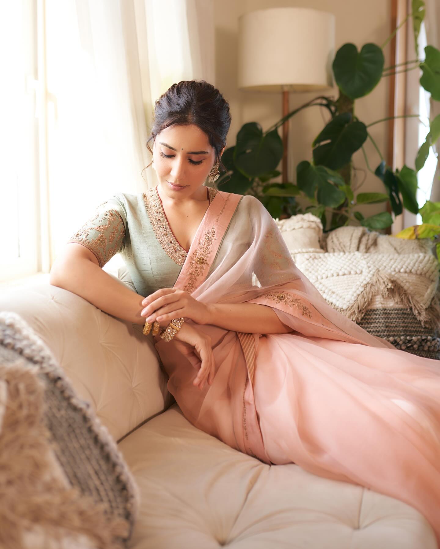 Raashi Khanna Waves in Style: Saree Glamour at WAVES 2025